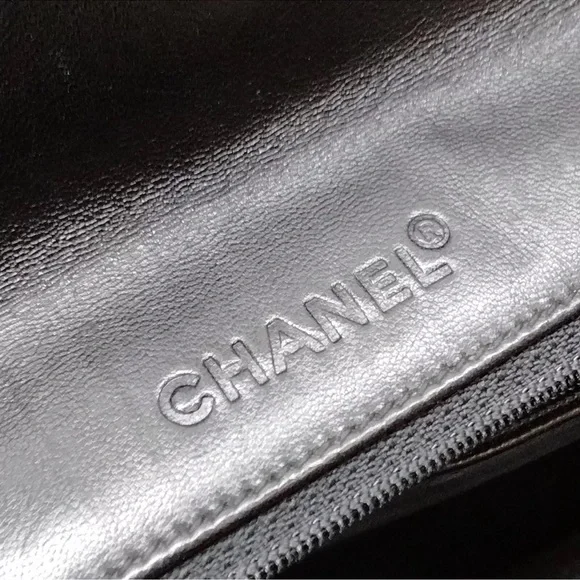 CHANEL CC Single Flap Chocolate Bar Logo Lambskin Chain Bag - Picture 10 of 13